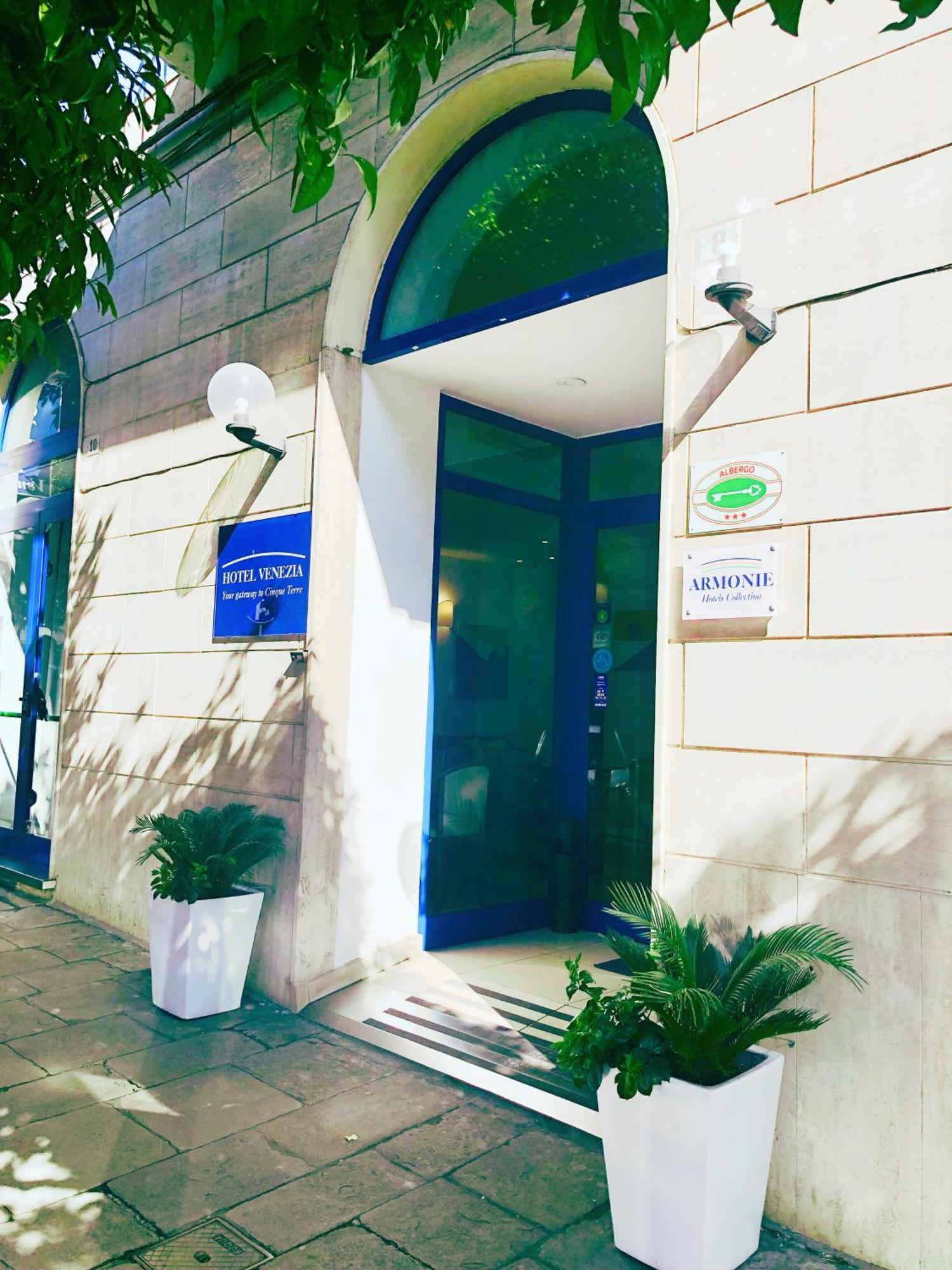 Venezia Hotel 3*
